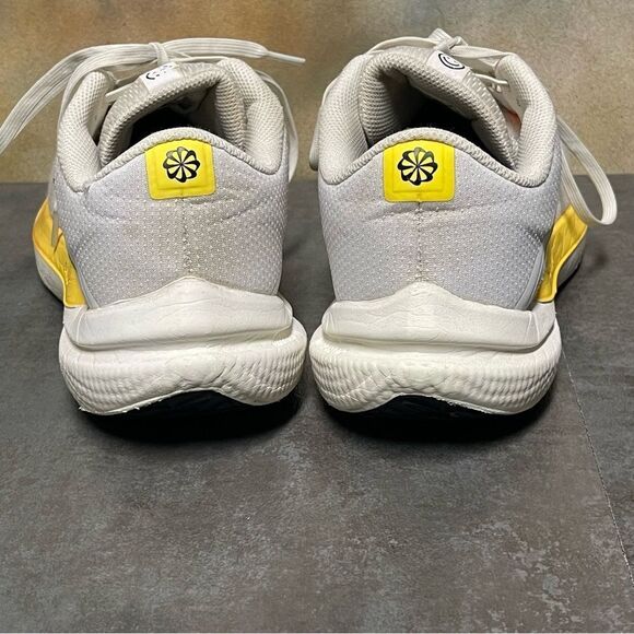 Nike Zoom Winflo 10 DV4023-101 Women's White Running Shoes Size 11M - Picture 8 of 16